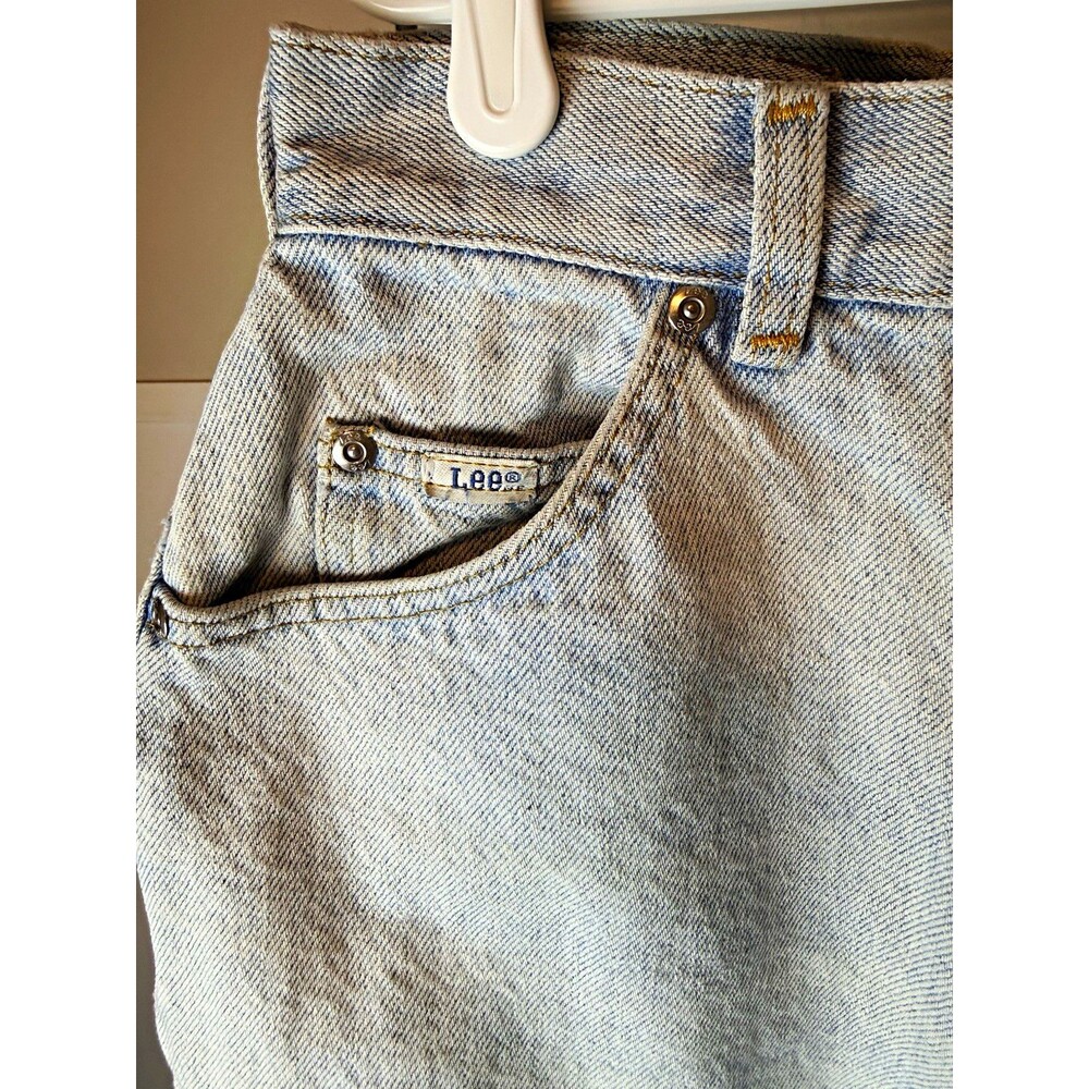Lee Women’s 10 Petite High Rise Mom Jeans Light Wash Distressed Ripped Knee